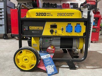 Champion GENERATOR BENZYNOWY (2,8 kW)